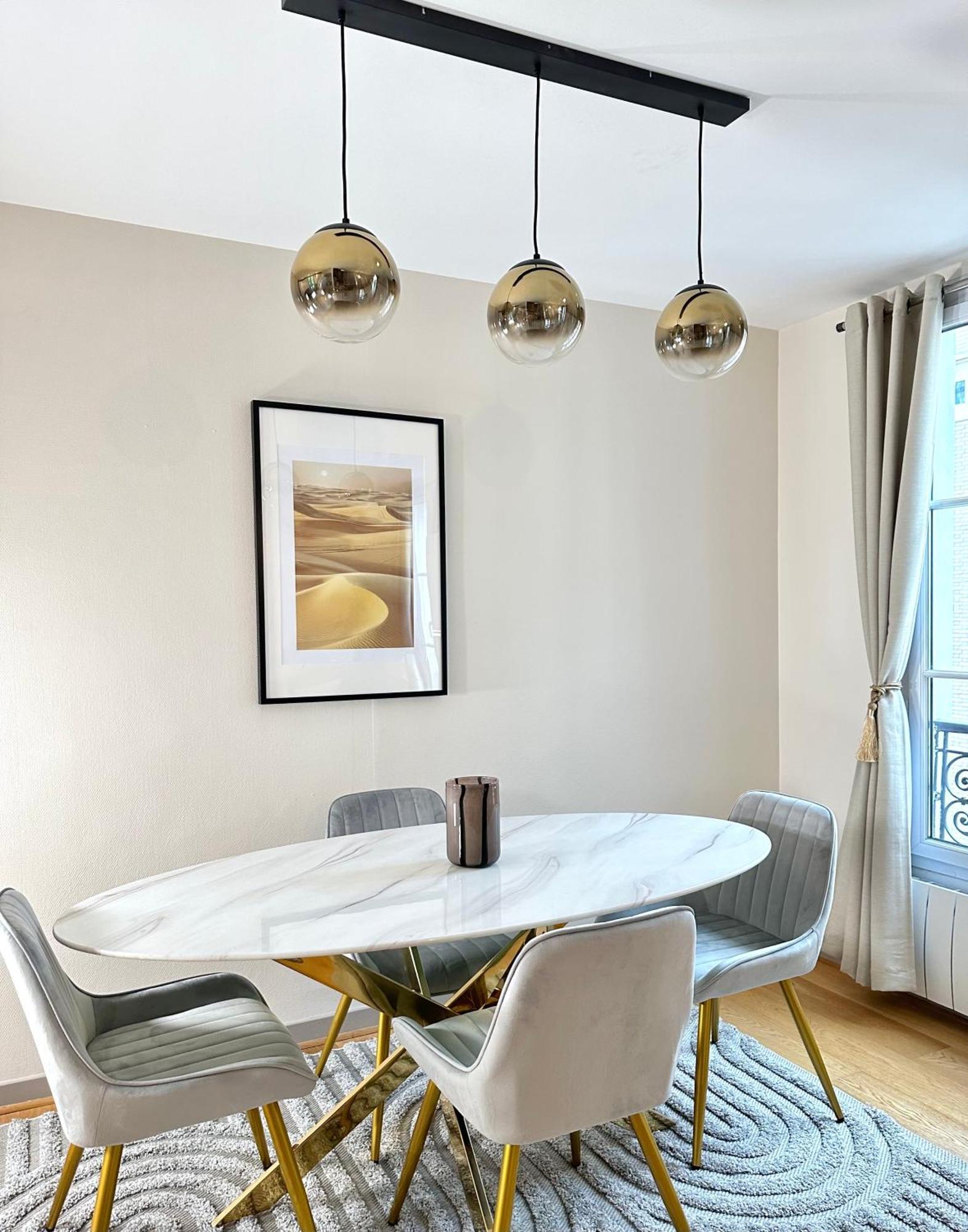 Spacious Flat Near Porte De Versailles Paris