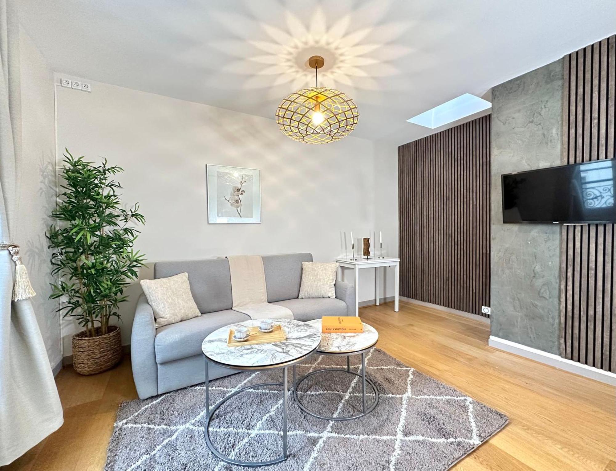 Apartment Spacious Flat Near Porte De Versailles *