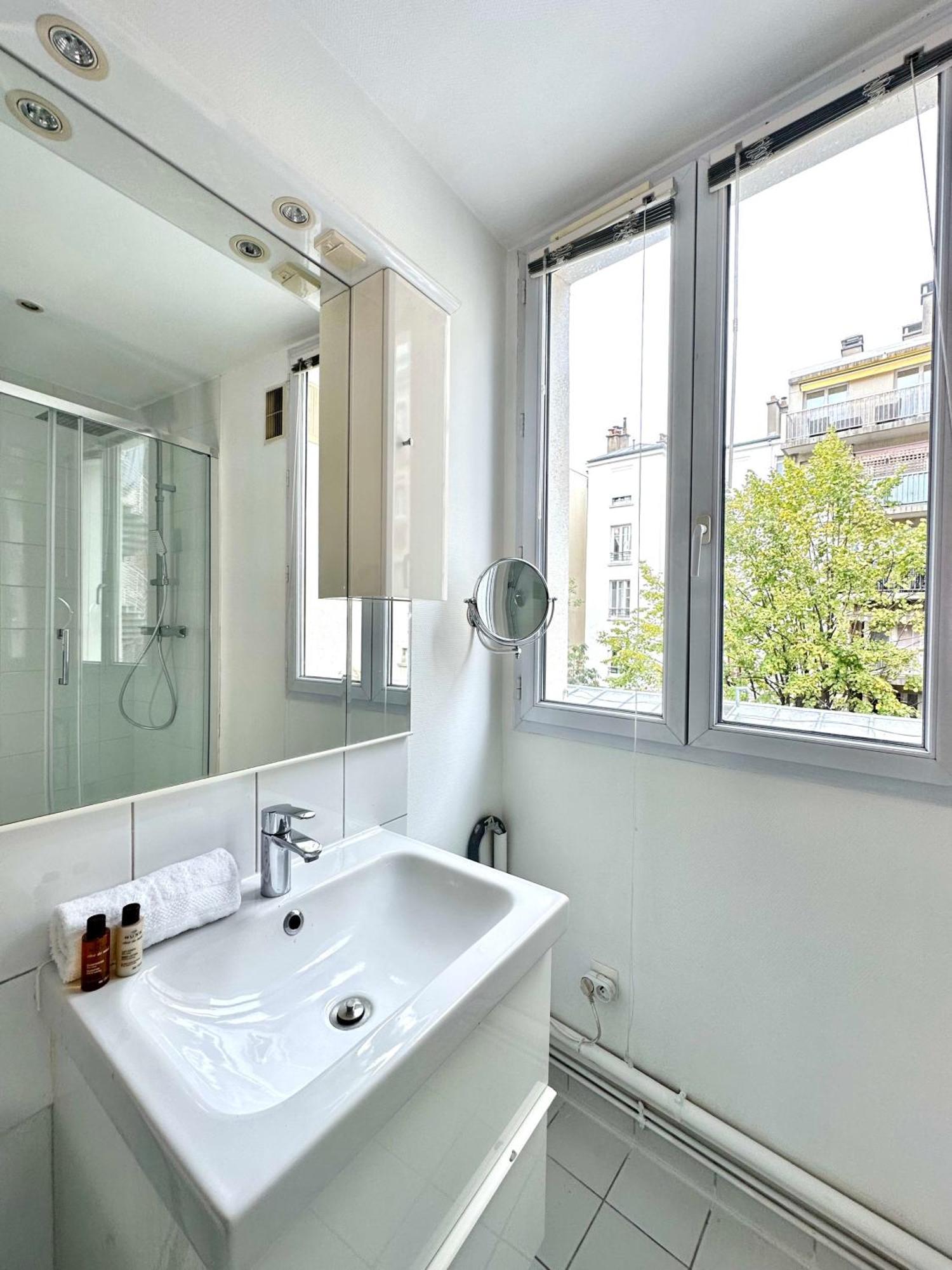 Apartment Spacious Flat Near Porte De Versailles Paris